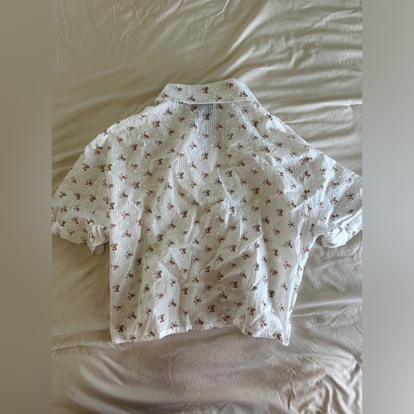 Floral White Cotton Pajama Set - Relaxed Short Sleeve Top & Shorts - Picture 6 of 11